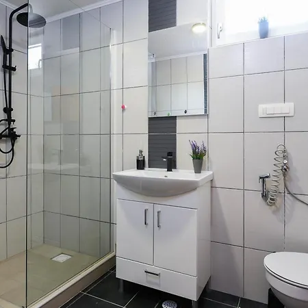 Luxury Navis Villa
