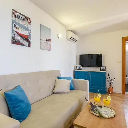 Luxury Navis * Orebic