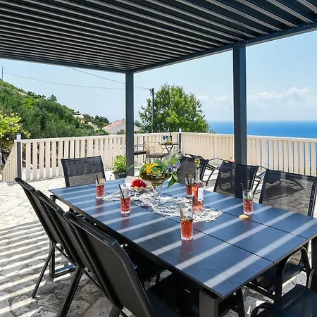 Villa Luxury Navis