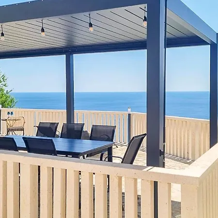 Luxury Navis Villa